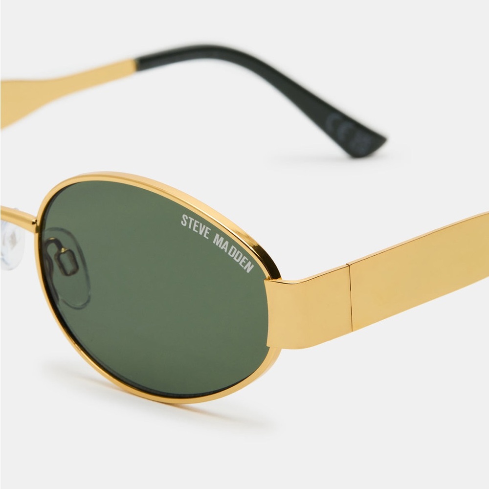 Steve Madden MYSTIE Sunglasses - with case